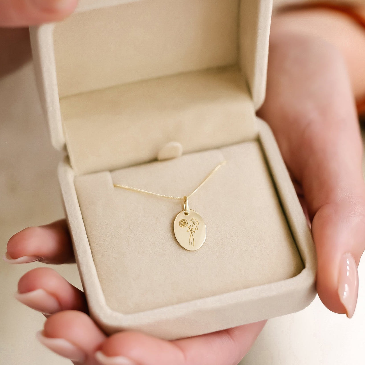 Geburtsblumestrauss Ovale Kette 585er Echtgold - 585er Echtgold Geburtsblumestrauss Ovale Kette 585er Echtgold - 585er Echtgold