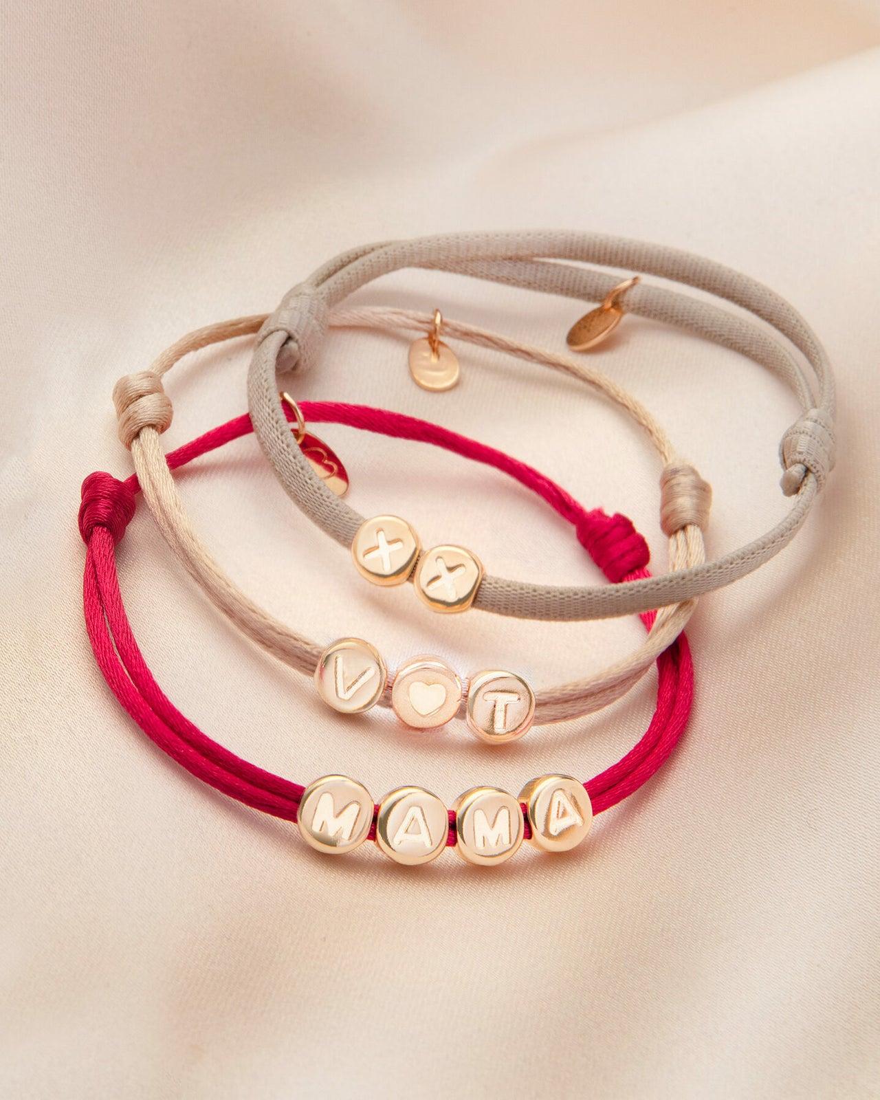Bracelet Perles Initiale - Plaque or 18 carats Bracelet Perles Initiale - Plaque or 18 carats