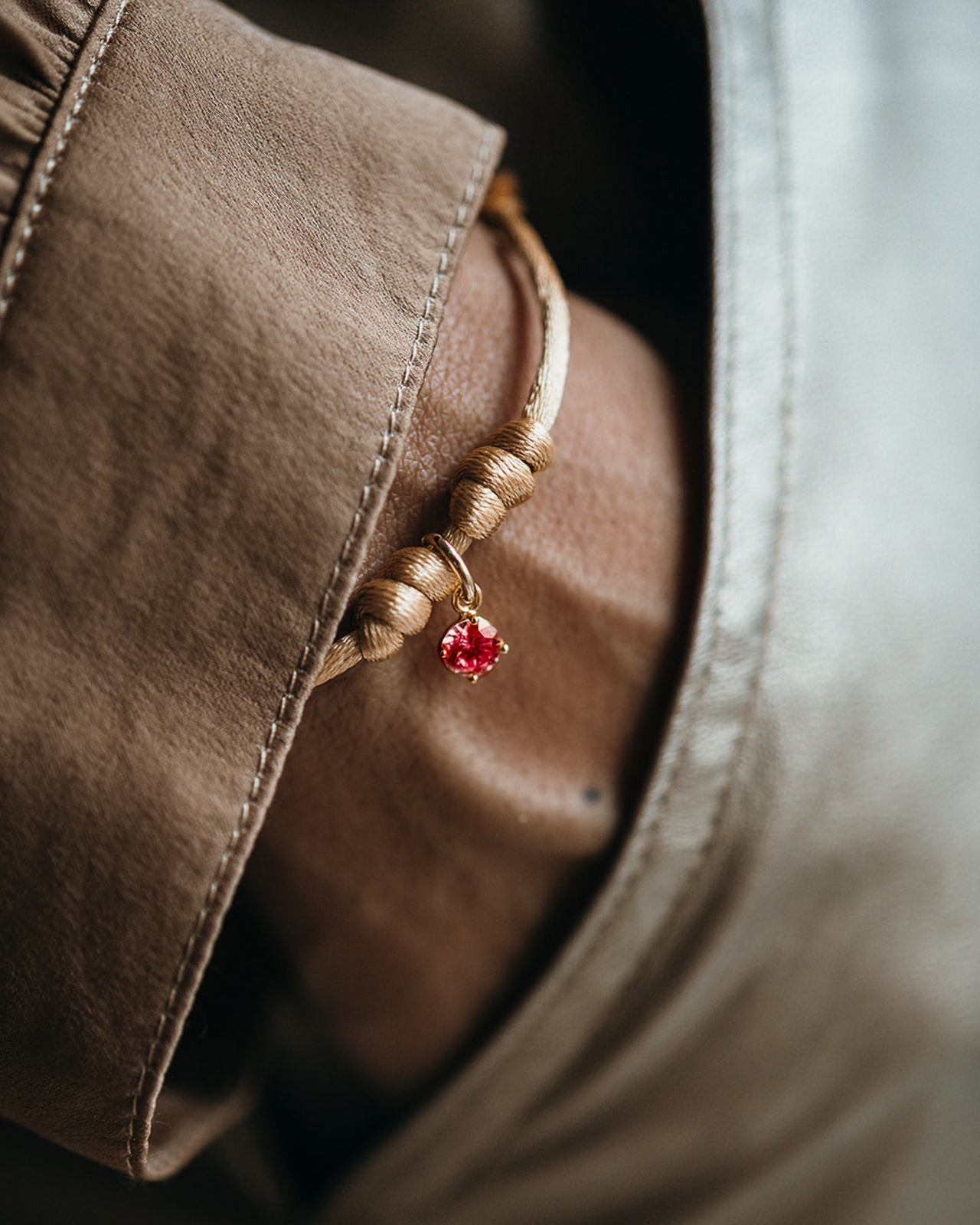Single Charm Birthstone - Gold plated Single Charm Birthstone - Gold plated