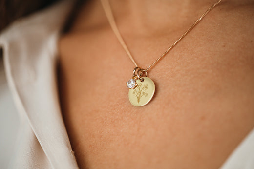 birthstone-coin-ketting-birthflower-bouquet