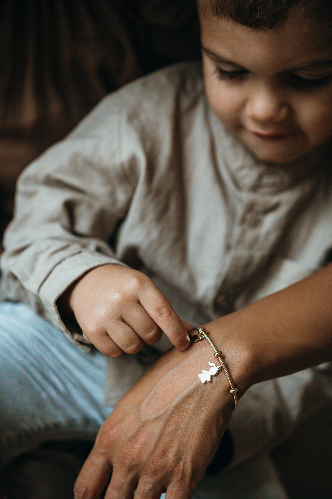 PROUD MOM Charm Bangle - Gold plated