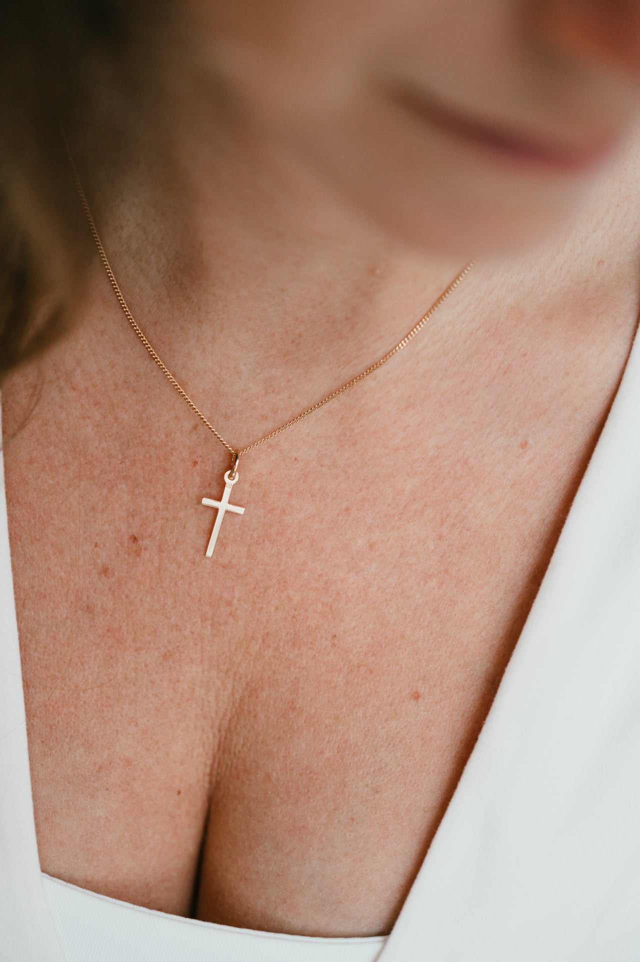 Necklace with cross - Gold plated