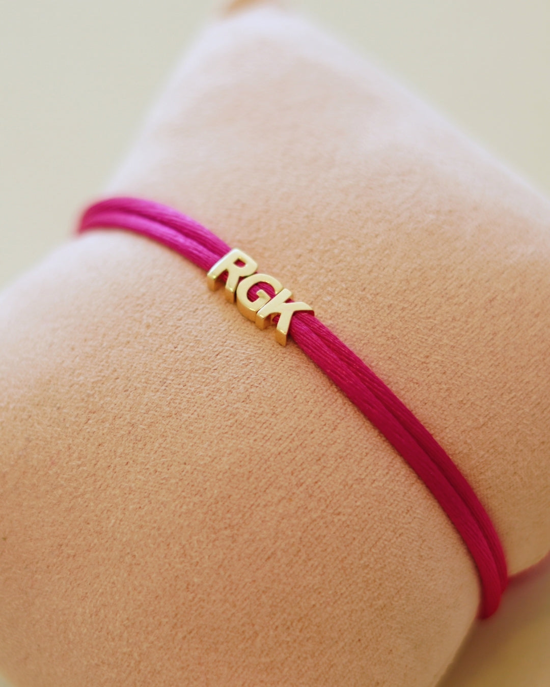 Charme Initial 14 carats