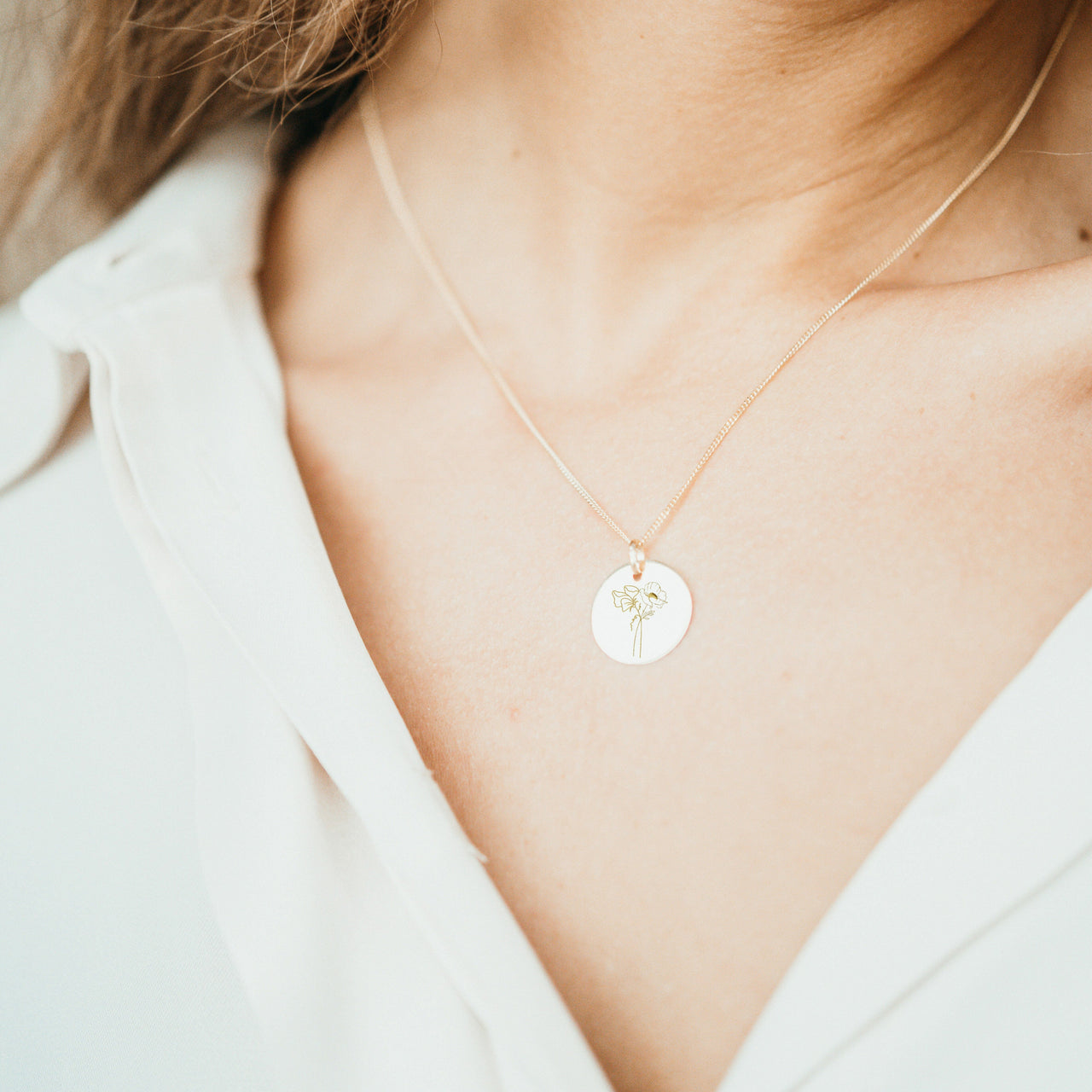 Collier Pendentif Rond Bouquet Fleur de Naissance 9 carats - Or 9 carats