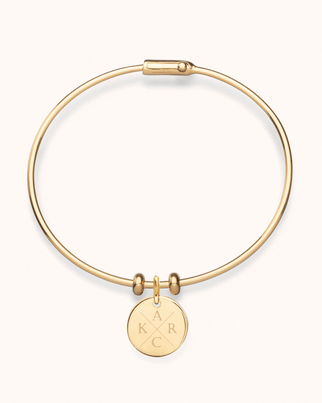 Initial Coin Charm Bangle - Verguld - Medium coin flat
