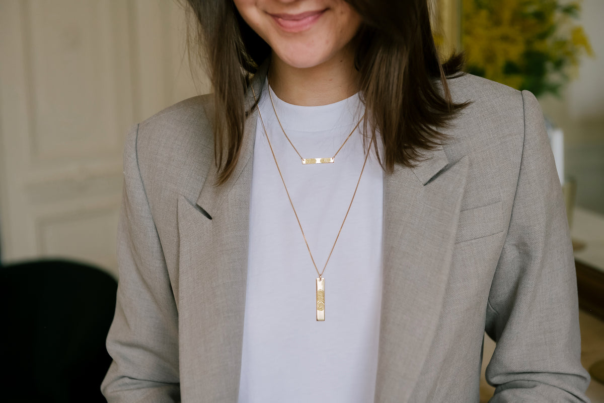 Fingerprint Vertical Bar Necklace - Gold plated