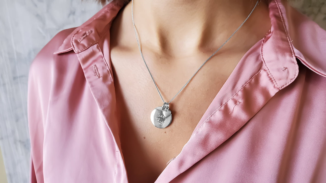 Collier Pendentif Rond avec Petit Cœur - Argent