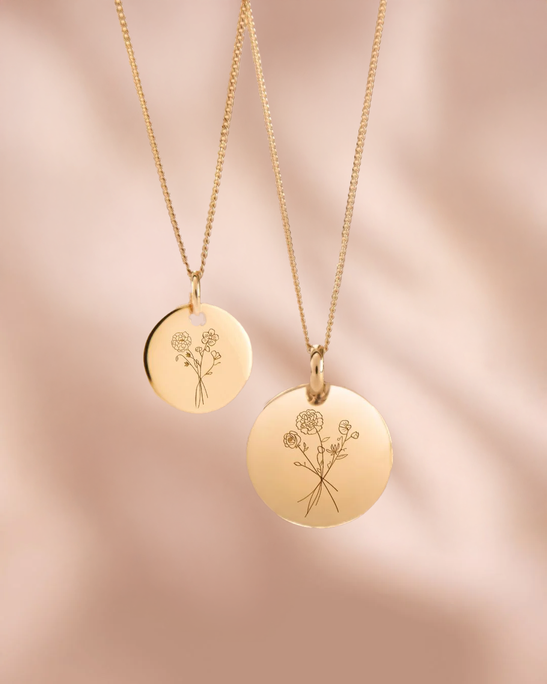 Birth Flower Bouquet Coin Ketting - 18k Verguld