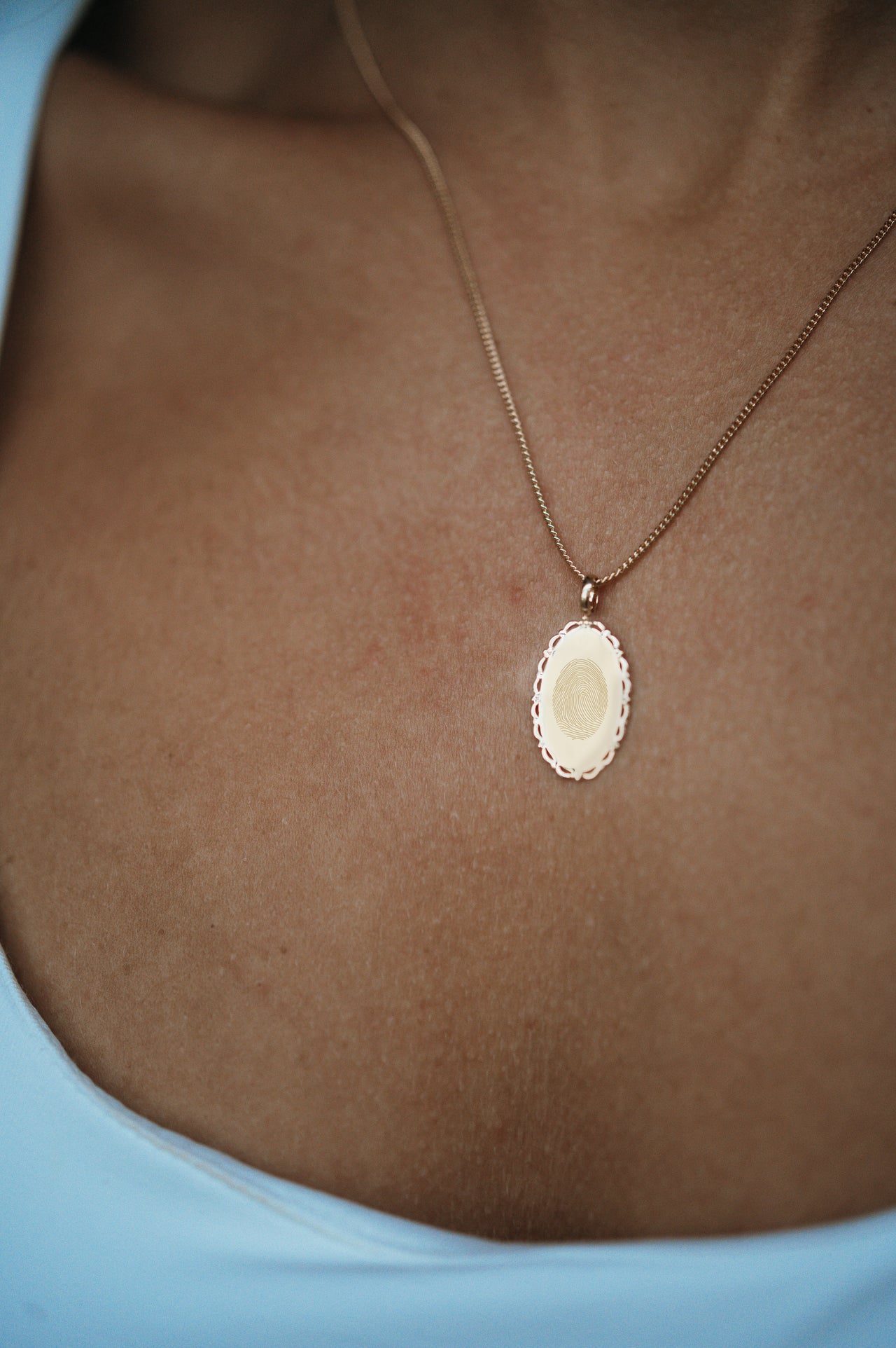 Fingerprint Vintage Oval Necklace - Gold plated