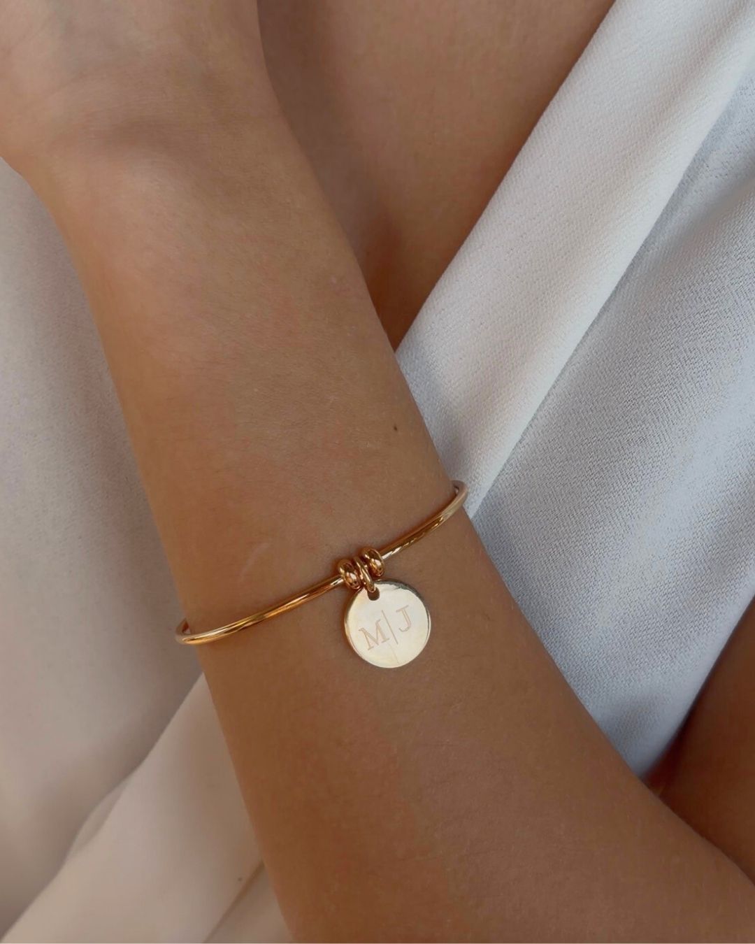 Charm Bangle Classic - Gold plated