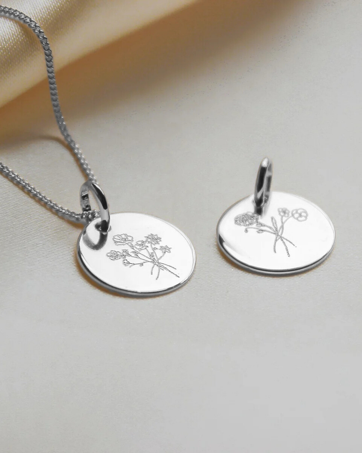 Collier Pendentif Rond Bouquet Fleur de Naissance - Argent