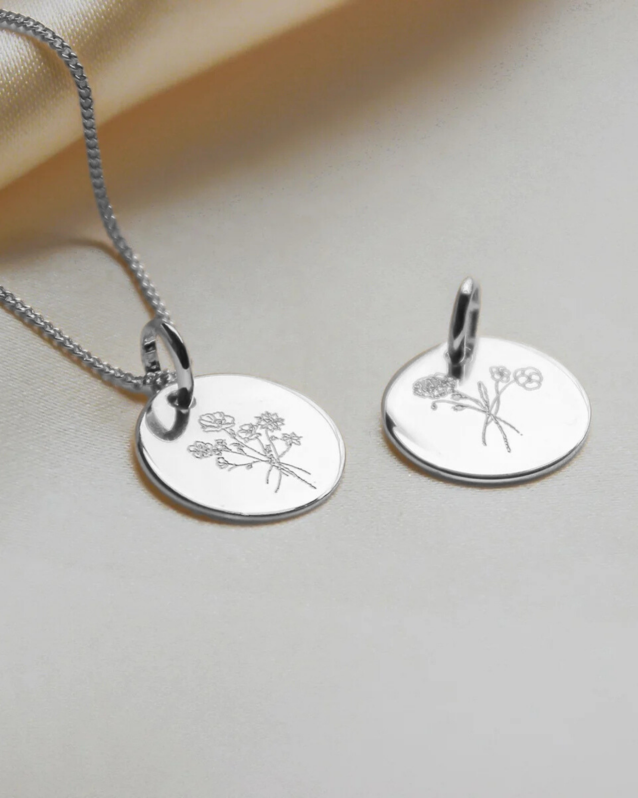 Collier Pendentif Rond Bouquet Fleur de Naissance - Argent