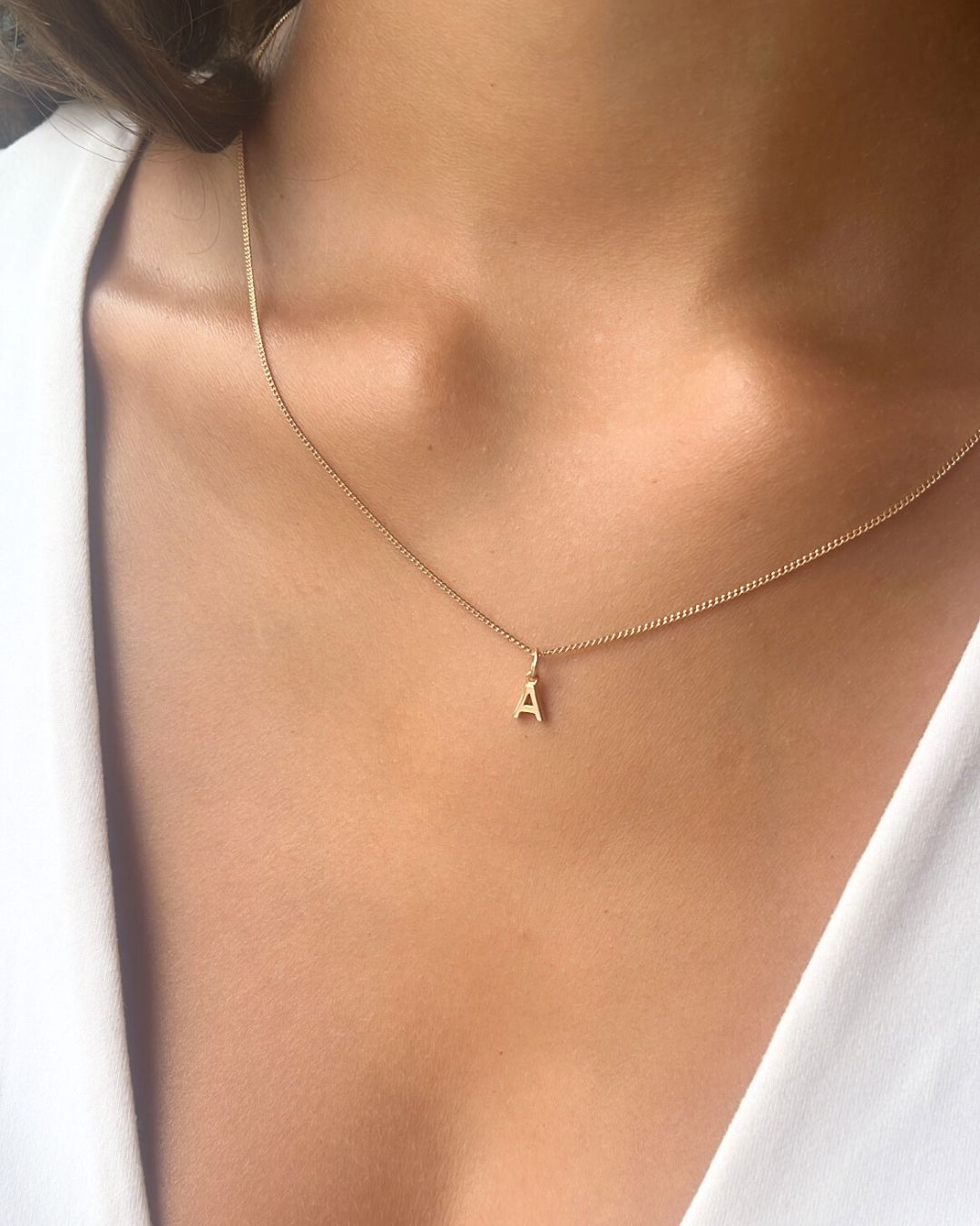 Collier Charme Initiale - Plaque or 18 carats