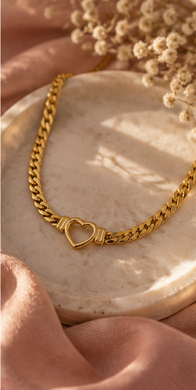 Bold Heart Necklace – Gold-Colored Stainless Steel