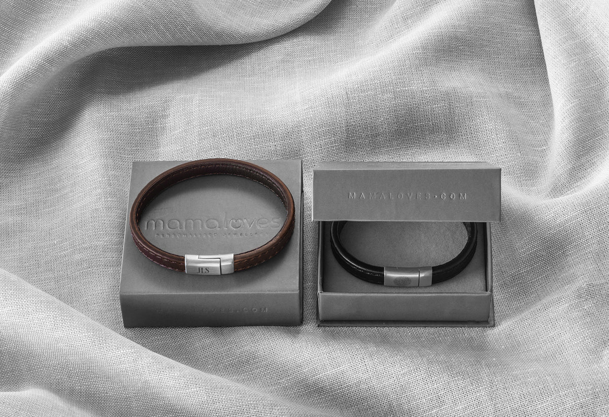 Leren Gepersonaliseerde Heren Armband met naam - Zilverkleurig staal - Gepersonaliseerde Heren Armband