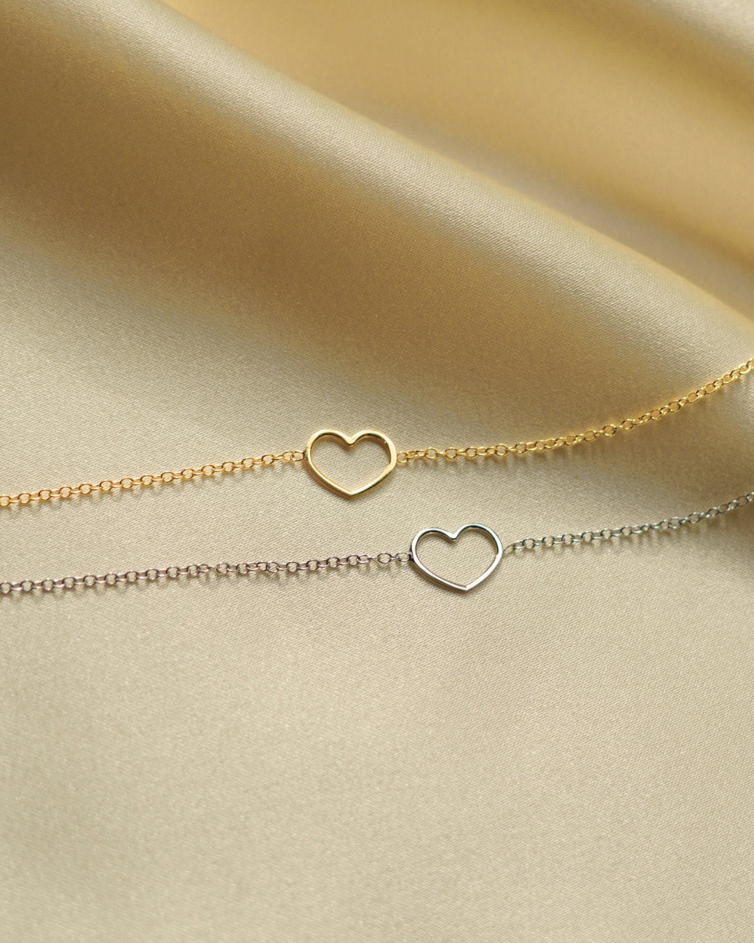 Mini Open Heart Bracelet – Gold-Plated