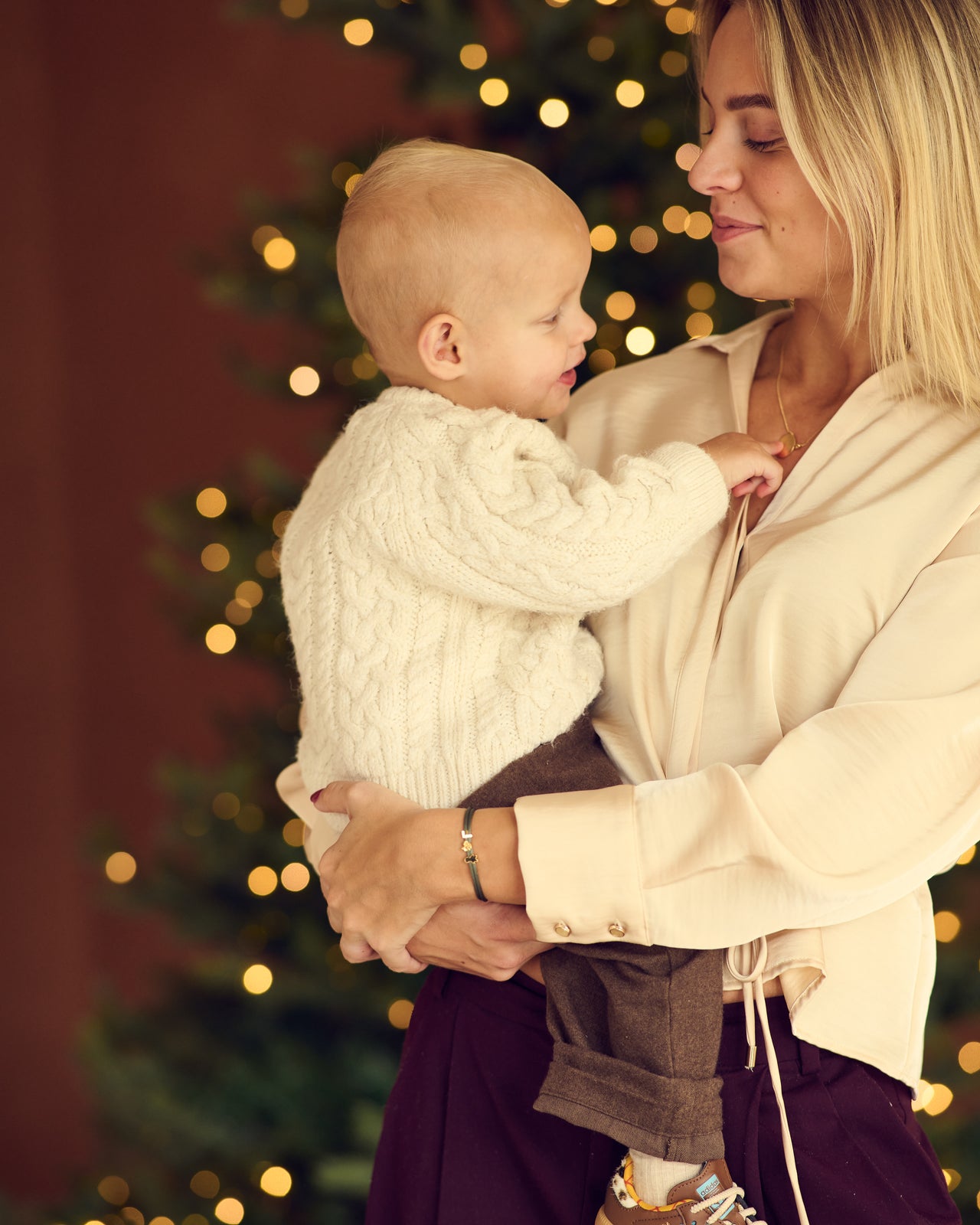 Bracelet Proud Mom Lettre - Plaque or 18 carats